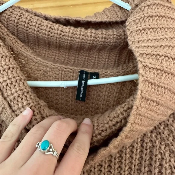 Moon & Madison sweater - Picture 2 of 4